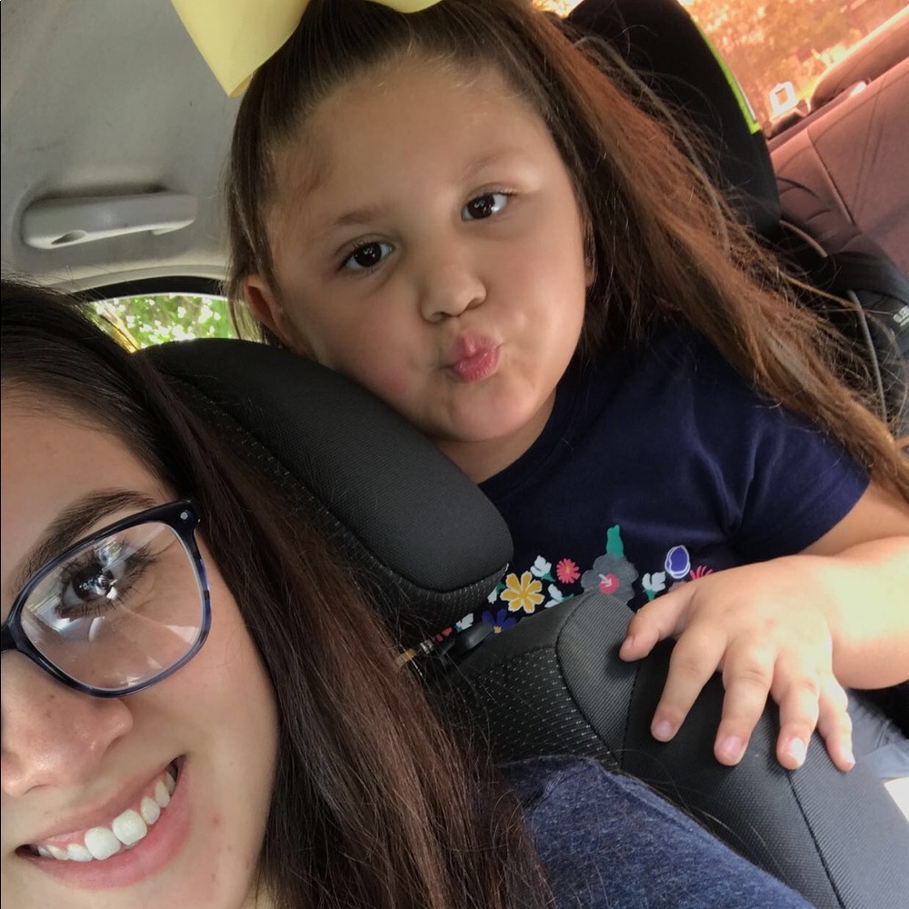 Meet your Posher, Nidia